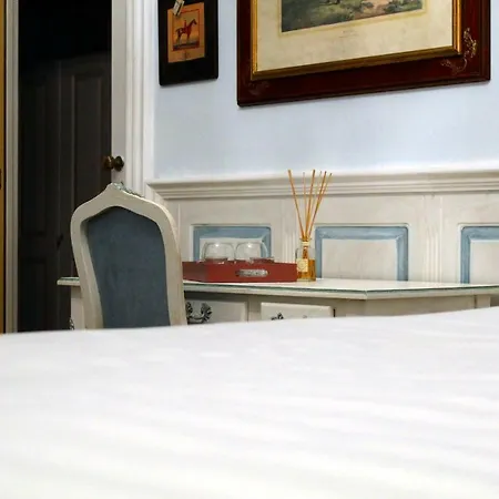Les Royales Guest house *