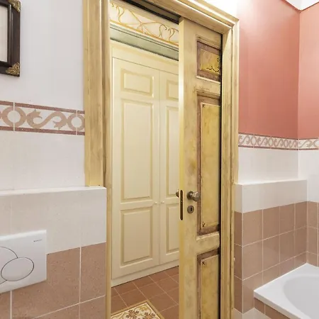 Les Royales 4*