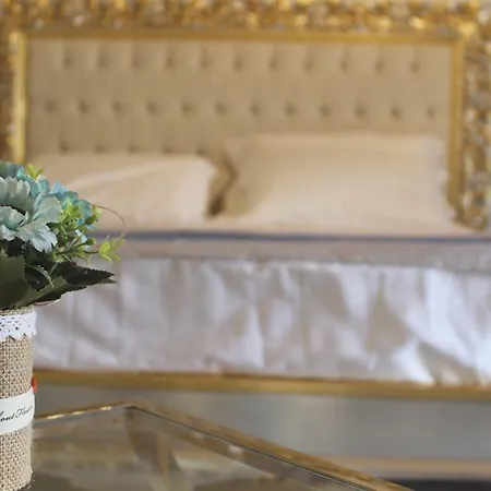 Les Royales Guest house