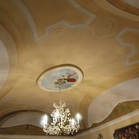 Les Royales Pensjonat Sassari
