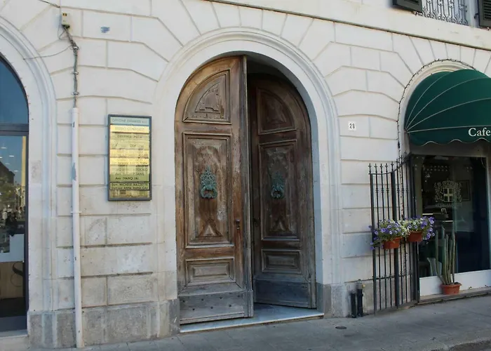 Les Royales サッサリ