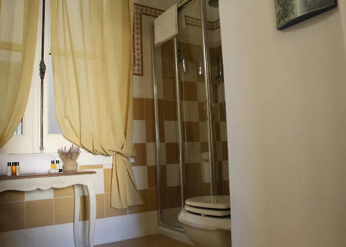 ゲストハウス Les Royales 4*