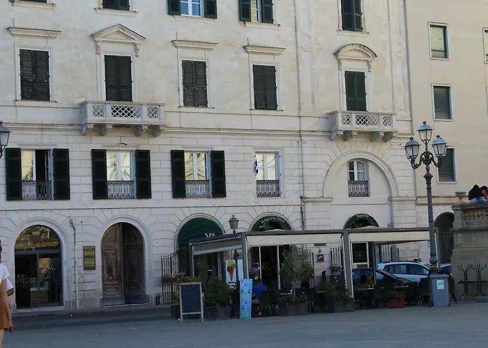 Les Royales ゲストハウス サッサリ