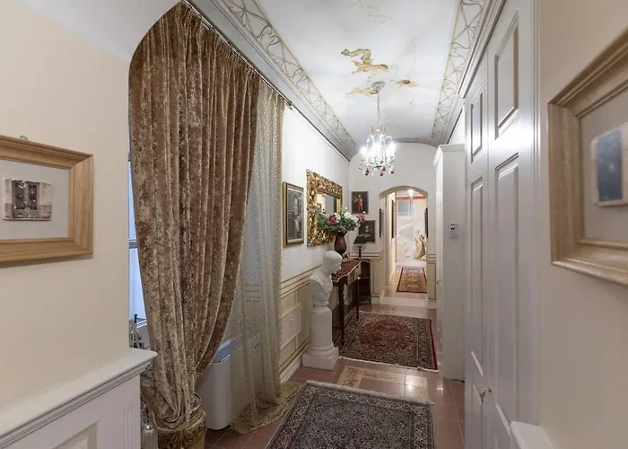 Les Royales ゲストハウス サッサリ