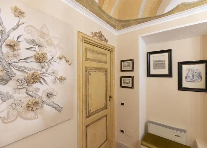 ゲストハウス Les Royales 4*